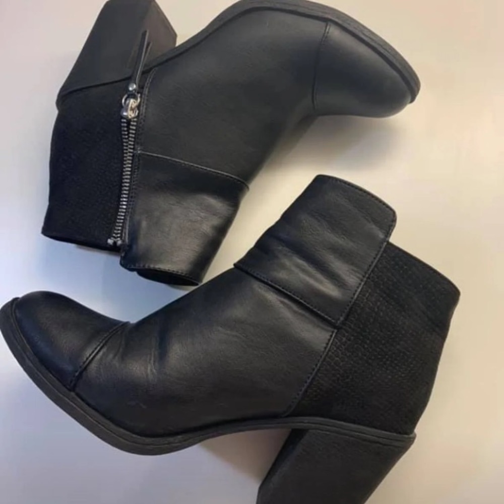H&M black boots